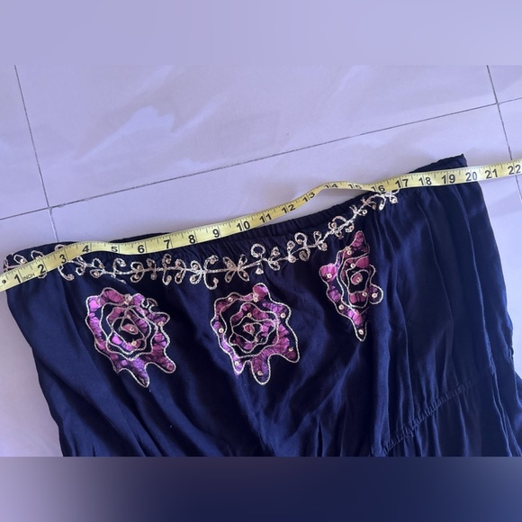 Elegant Black and Pink Embroidered a wikd thyme STRAPLESS dress SIZE 3X black - Picture 8 of 10